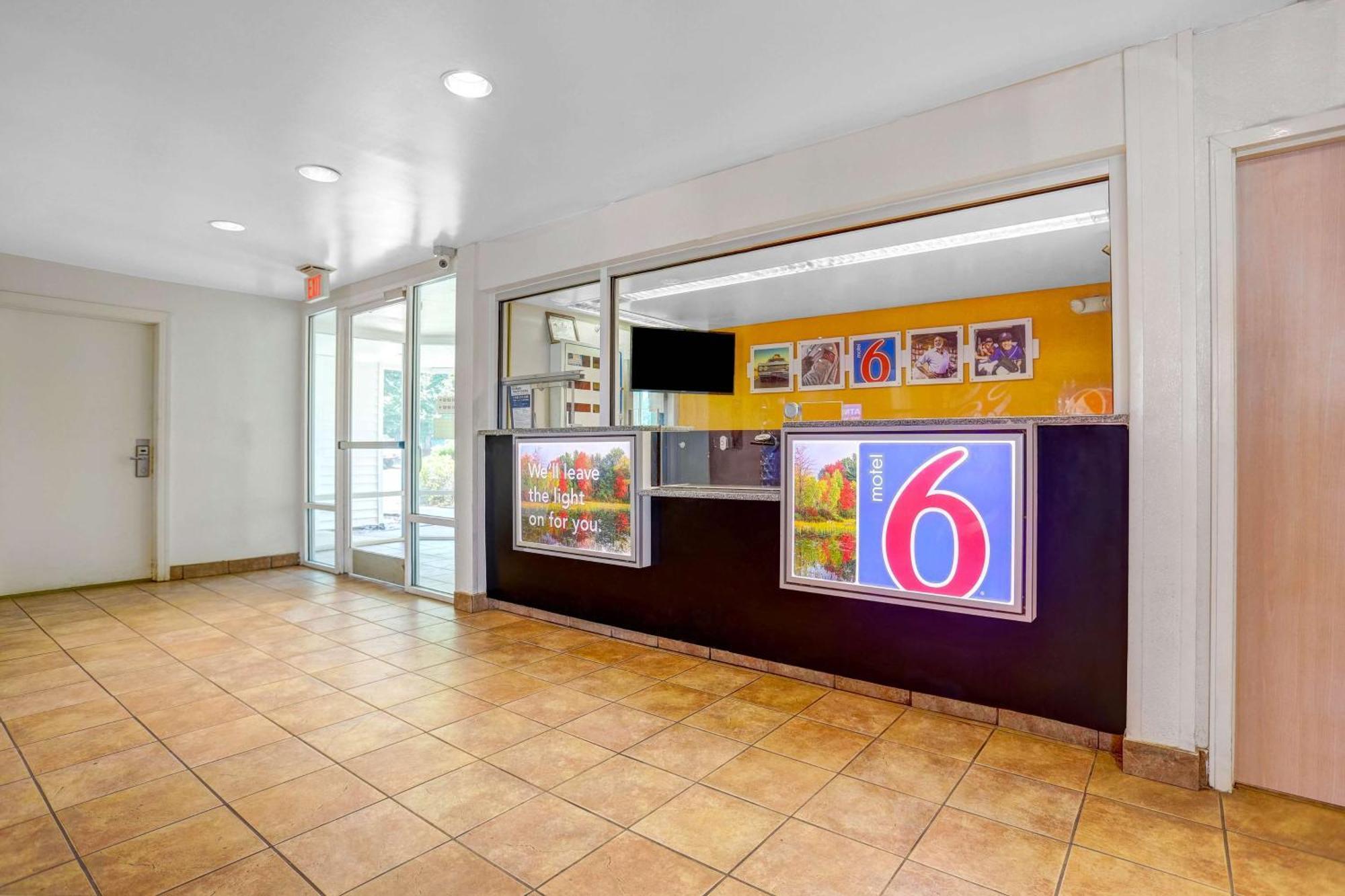 Motel 6-Raleigh, Nc - North Exterior foto